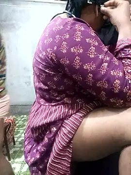 Snapshot of Pakhi_Couple_69 chatting on September 14, 5:35 pm Pakhi Couple 69 online show from September 14, 5:35 pm
