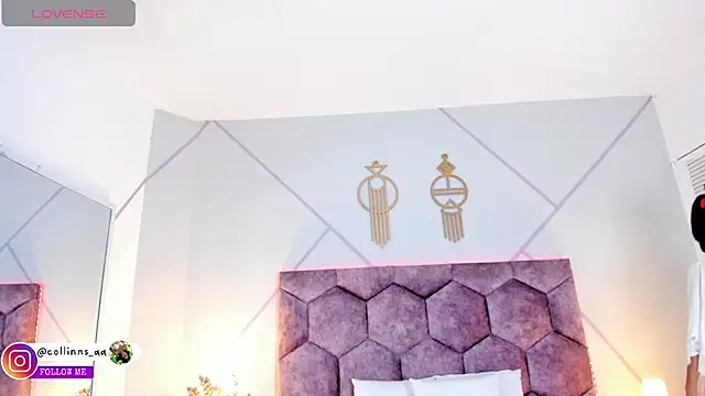 aurora collinss  online show from February 10, 1:10 pm