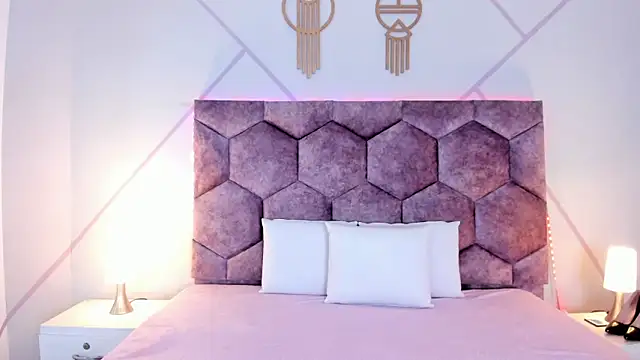 aurora collinss  online show from November 23, 12:59 pm