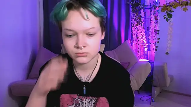 NicoleFlloret online show from March 15, 5:41 am