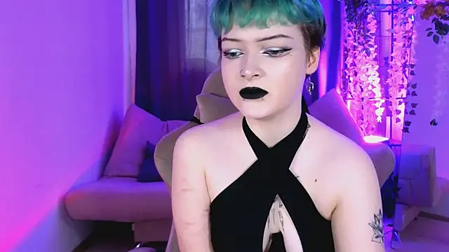 NicoleFlloret online show from March 14, 5:59 am