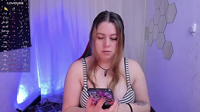 sarah t1  online show from May 26, 3:10 pm