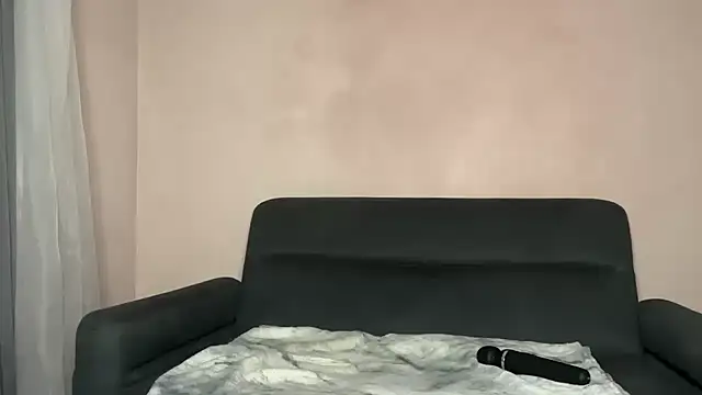 Pleasing-Chloe49 online show from September 28, 7:10 pm