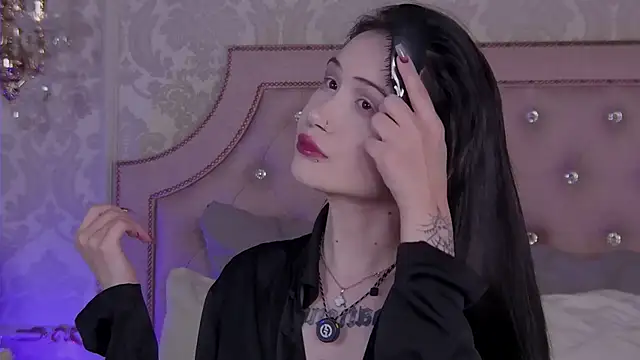 HeatherSweet  online show from February 23, 5:35 pm