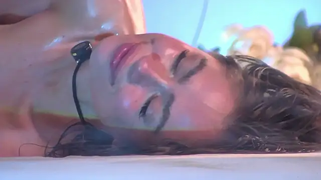 Amanda River online show from October 9, 6:58 am