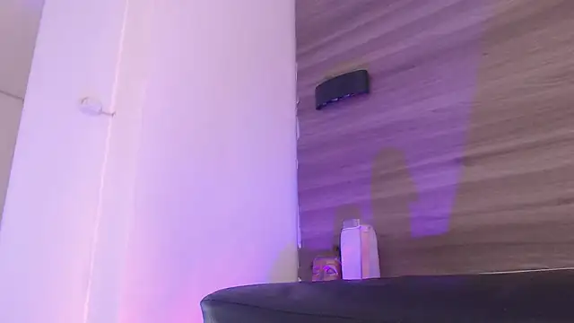 SashaNova online show from March 7, 7:59 am