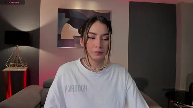 MaddisonCollins online show from December 14, 11:05 am