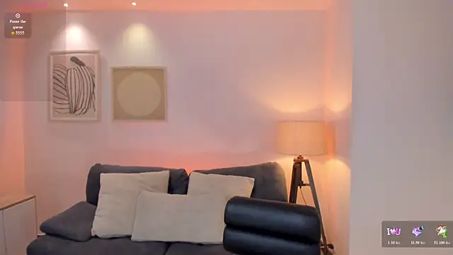 MaddisonCollins online show from April 8, 7:26 pm