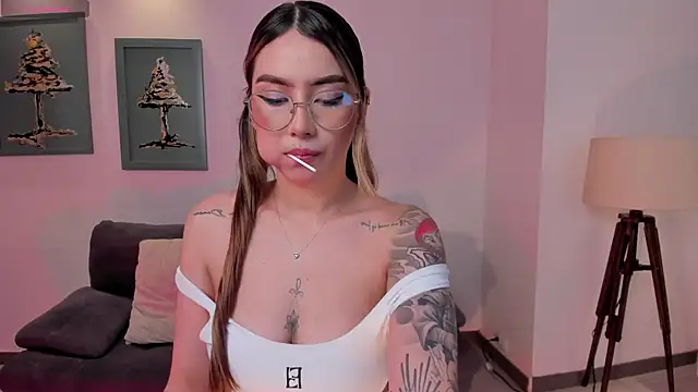 MaddisonCollins online show from November 14, 8:56 pm