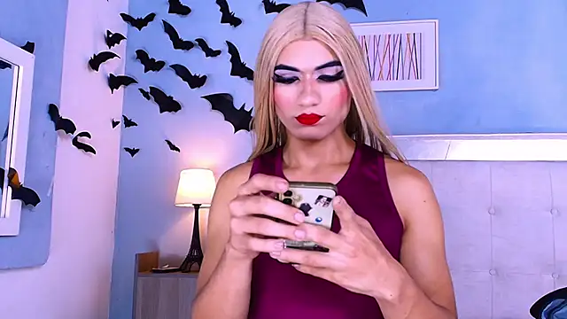 Emily Castillo 1 online show from November 8, 5:22 am