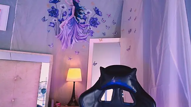 Emily Castillo 1 online show from April 7, 4:36 am