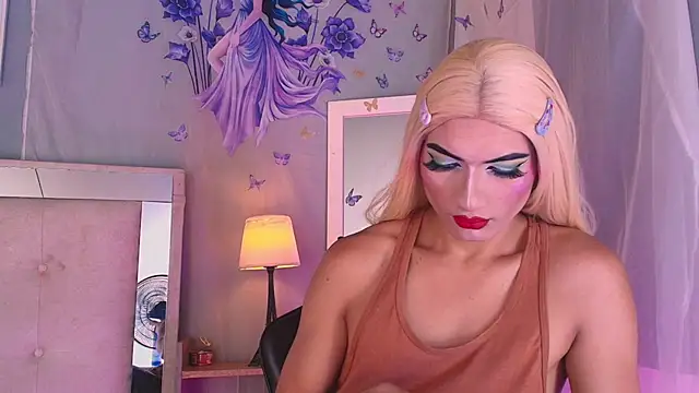 Emily Castillo 1 online show from March 29, 5:42 am