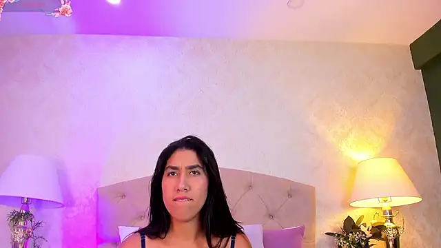 Mia Montess online show from May 30, 12:33 pm