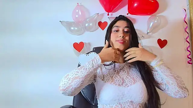 Mia Montess online show from February 14, 1:00 pm