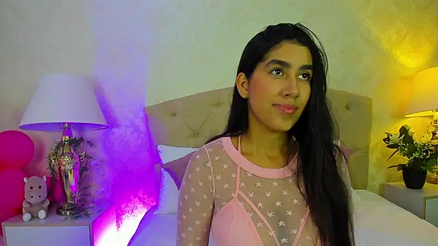 Mia Montess online show from April 13, 5:17 pm