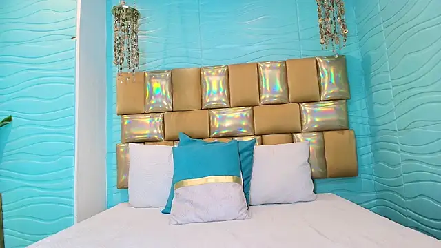 Mia Montess online show from November 8, 12:52 pm