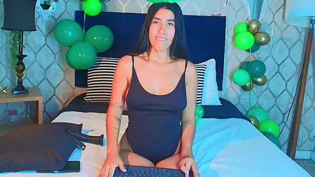 Mia Montess online show from March 14, 3:25 pm