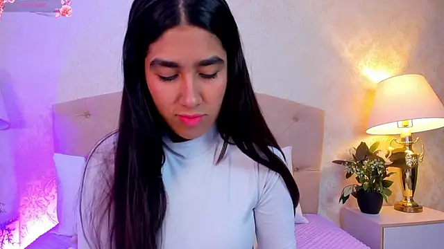 Snapshot of Mia_Montess chatting on June 2, 1:00 pm Mia Montess online show from June 2, 1:00 pm