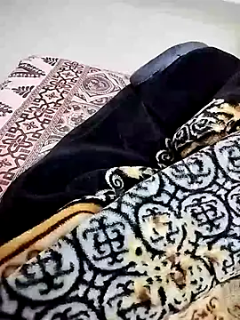 Snapshot of pyasi_bhabhi02 chatting on March 4, 5:45 pm pyasi bhabhi02 online show from March 4, 5:45 pm