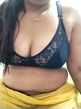 Snapshot of pyasi_bhabhi02 chatting on December 3, 9:36 pm pyasi bhabhi02 online show from December 3, 9:36 pm