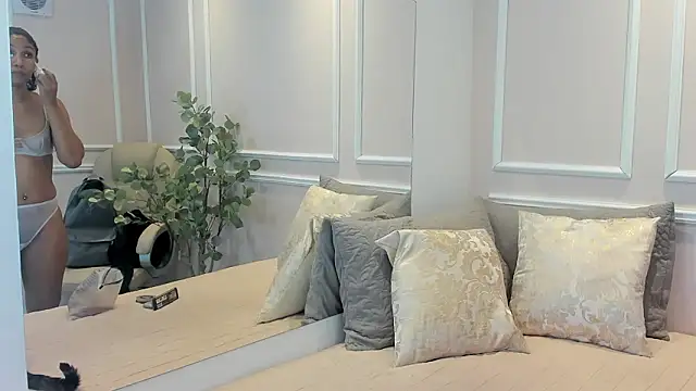 Lucy Canel online show from February 23, 11:33 am