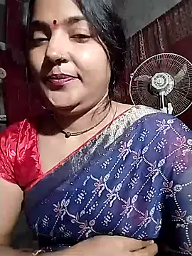 Snapshot of Maidangirl chatting on November 2, 8:25 pm Maidangirl online show from November 2, 8:25 pm