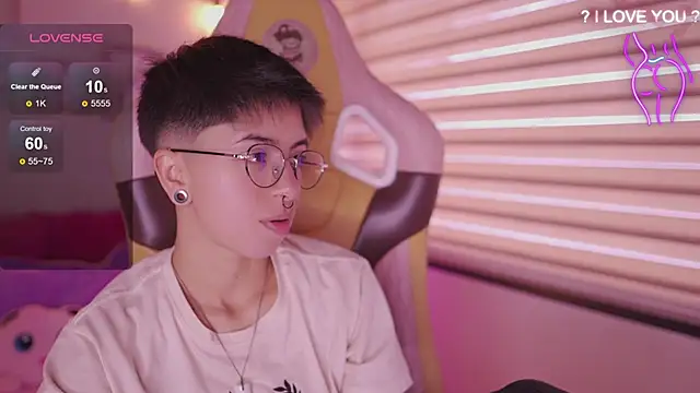 tommy blue online show from March 31, 1:13 pm