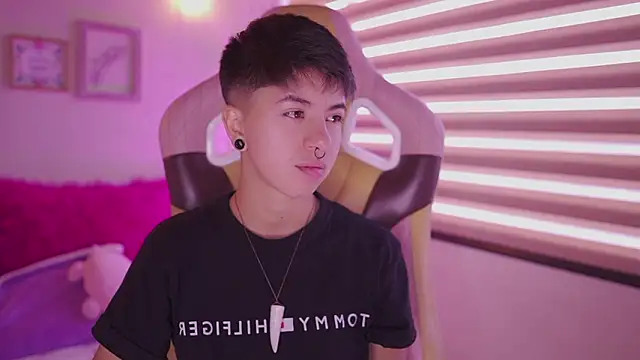 tommy blue online show from March 12, 12:53 pm