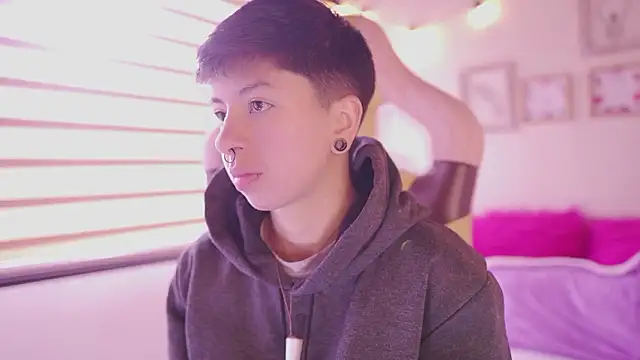 tommy blue online show from March 3, 12:34 pm