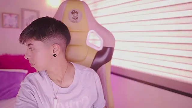 tommy blue online show from March 15, 2:46 pm