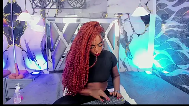 CandyMartinez  online show from July 13, 7:46 pm