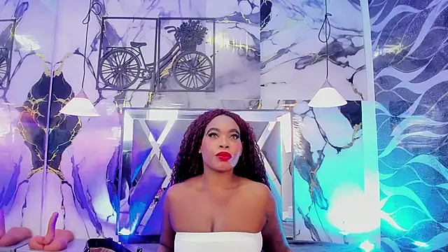 CandyMartinez  online show from June 17, 7:57 pm