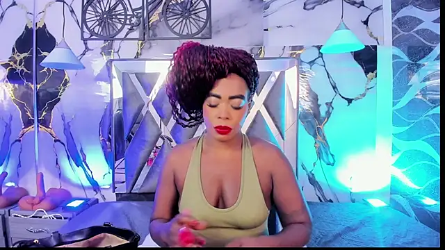 CandyMartinez  online show from July 17, 8:28 pm
