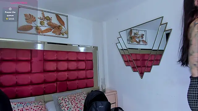 SaskiaGrendel online show from February 6, 12:28 am