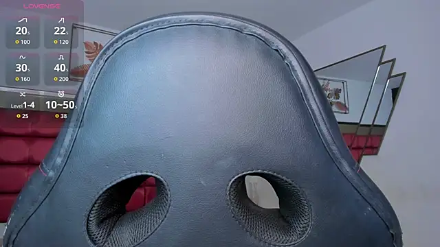 Snapshot of SaskiaGrendel chatting on April 28, 12:09 am SaskiaGrendel online show from April 28, 12:09 am