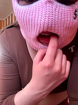 Snapshot of floooohv chatting on November 7, 10:57 pm floooohv online show from November 7, 10:57 pm