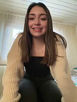 Snapshot of floooohv chatting on November 15, 10:47 pm floooohv online show from November 15, 10:47 pm