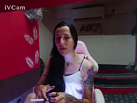 gatitahot-silvy online show from November 29, 10:32 pm