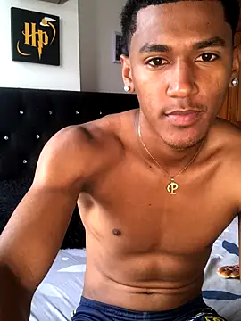 Snapshot of LexiAndDeker chatting on November 13, 7:18 pm LexiAndDeker online show from November 13, 7:18 pm