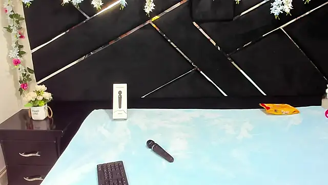  Violeta 18 online show from December 4, 3:38 am