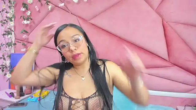 Snapshot of _Violeta_18 chatting on September 9, 4:44 am Violeta 18 online show from September 9, 4:44 am