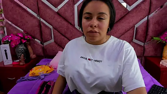  Violeta 18 online show from November 28, 3:28 am