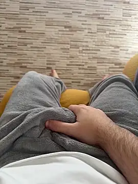 ategurl192 online show from April 1, 6:26 am