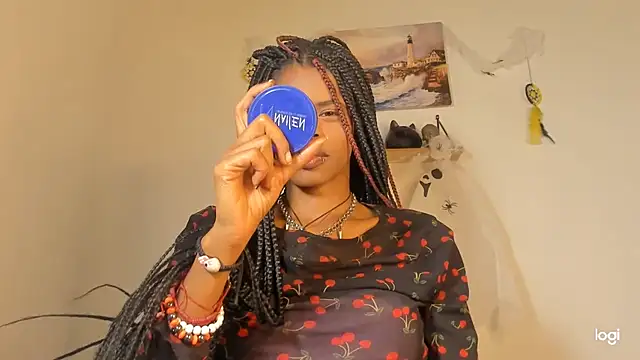 Snapshot of Aprillebony chatting on October 16, 7:33 pm Aprillebony online show from October 16, 7:33 pm