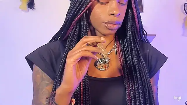 Snapshot of Aprillebony chatting on October 4, 7:48 pm Aprillebony online show from October 4, 7:48 pm