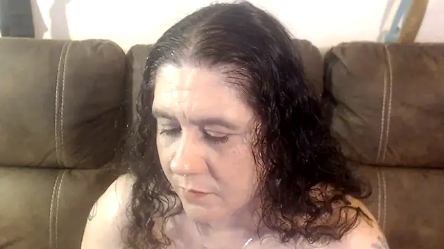 Dreaming Of Blue online show from February 22, 9:38 pm