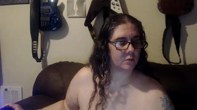 Snapshot of Dreaming_Of_Blue chatting on March 6, 12:21 am Dreaming Of Blue online show from March 6, 12:21 am