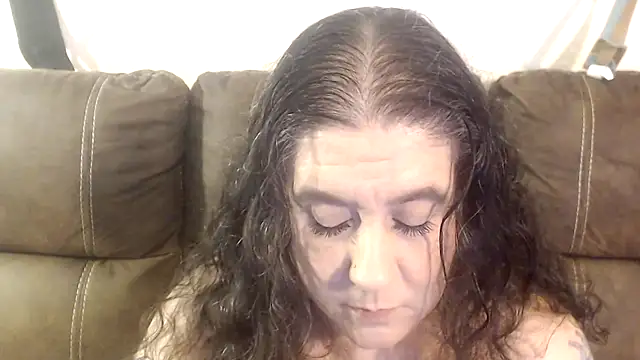 Dreaming Of Blue online show from January 11, 12:17 am