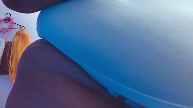 scarlettbooty online show from February 18, 4:21 am