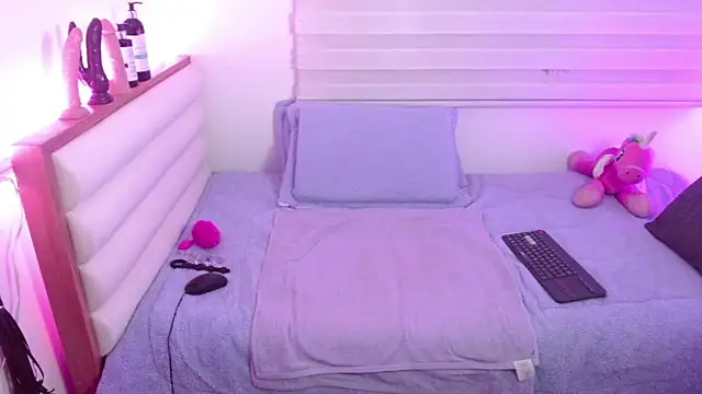 scarlettbooty online show from April 25, 10:40 am